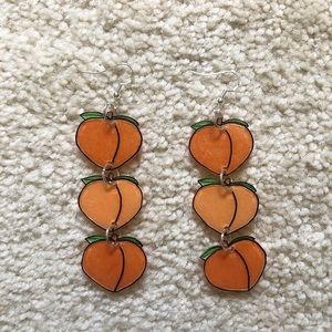 Triple peach 🍑 earrings